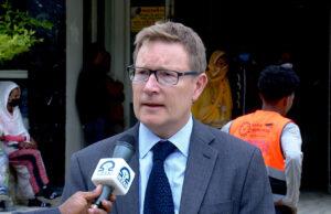 سفير المملكة المتحدة يدعو إريتريا لسحب قواتها من إثيوبيا