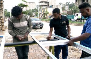 ዝቕባበ ሸርፊ ወፃኢን ኣብ ስራሕቲ አሉምንየምን መስትያትን ዝፈጠሮ ፅዕንቶን