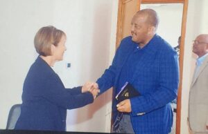 ፕሬዚዳንት ግዝያዊ ምምሕዳር ትግራይ ጌታቸው ረዳ ምስ ኣምባሳደር ኣየርላንድ ኣብ ኢትዮጵያ ዘትዮም። —-