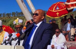 الرئيس غيتاتشو يحث على التنفيذ الكامل لاتفاقية السلام بينما تحتفل أكسوم بذروتها