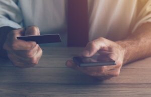 12 ባህሪያት መታለልቲ ሞባይል ባንኪንግን መከላከሊኦምን