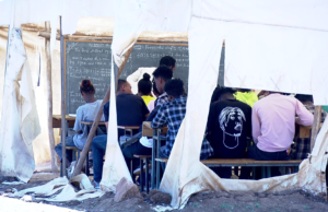 ኣብ ከተማ ሽረ እንዳስላሰ ልዕሊ 300 ተምሃሮ ትምህርቶም ኣቋሪፆም።