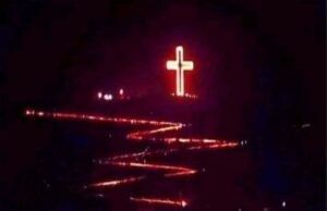 Flames of Faith: Thousands Climb Mekelle’s Chom’a Hill for Meskel Amid Call for Political Unity