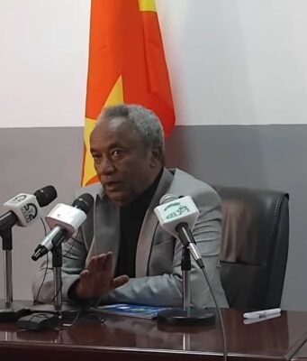 ምግባር ሰልፊ ድጋፍ ይኹን ተቃውሞ ፀገም ፀጥታ ስለ ዝፈጥርን ካብ ጥቅሙ ሓደግኡ ስለ ዘምዝን ክግበር ከምዘየብሉ ምክትል ግዝያዊ ምምሕዳር ትግራይ ሌ/ጀነራል ታደሰ ወረደ ገሊፆም።