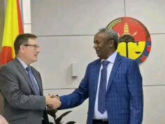 رئيس الإدارة المؤقتة في تيغراي يستقبل السفير البريطاني في إثيوبيا لمناقشة جهود تنفيذ اتفاقية بريتوريا للسلام