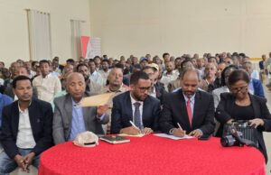 መምህራን ትግራይ ዘለዎም ፀገም ተፃዊሮም ፀገም ህዝቦም ብትምህርቲ ንምፍታሕ ዝቃለሱ ዘለዉ ተጋደልቲ እዮም – ዶክተር ኪሮስ ጉዕሽ